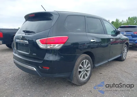 2015 Nissan Pathfinder S z USA, uszkodzony, nr VIN 5N1AR2MM8FC633321